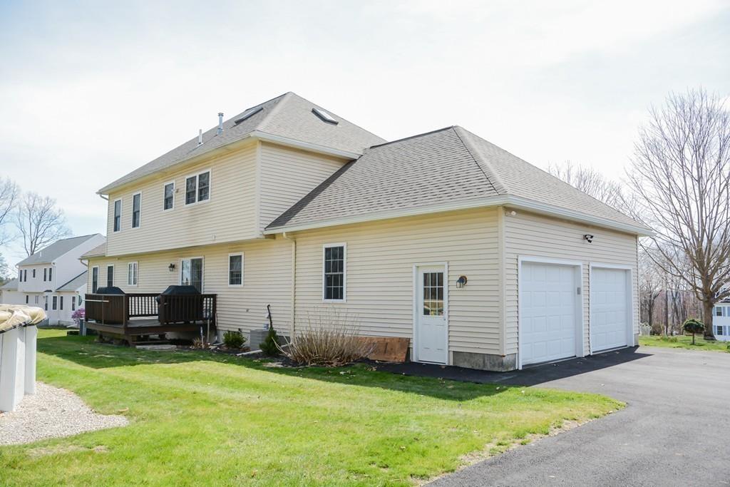 14 Bramble Hill Road Methuen, MA 01844 - Photo 8 of 42 Gallery Image 8