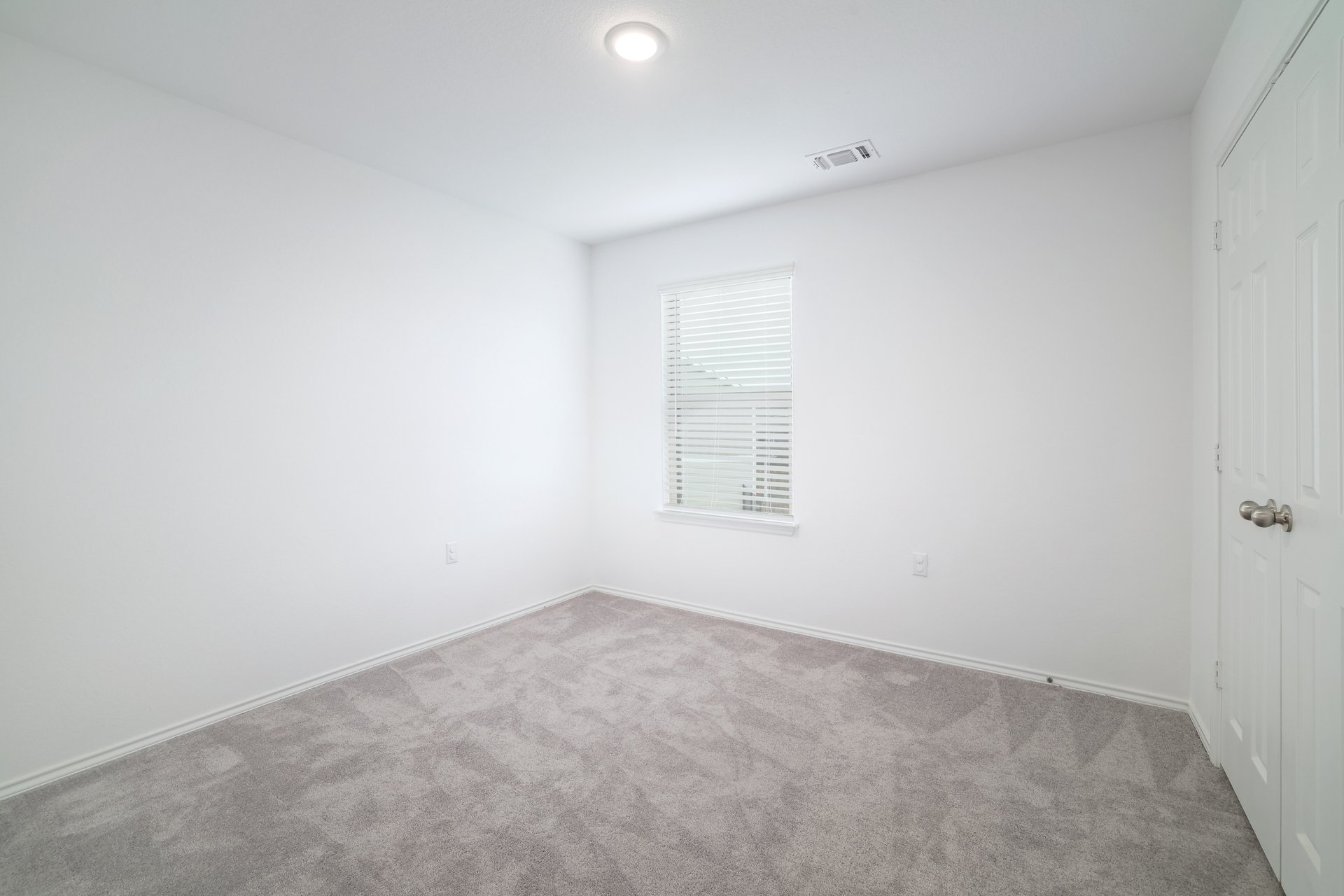 6829 Ellsworth Walk Austin, TX 78724 - Photo 23 of 32 4th bedroom.