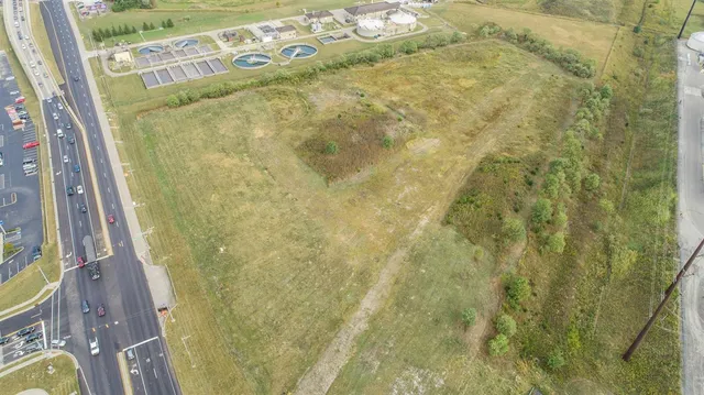 $1,500,000 | 436 West Eads Parkway, Lawrenceburg, IN 47025