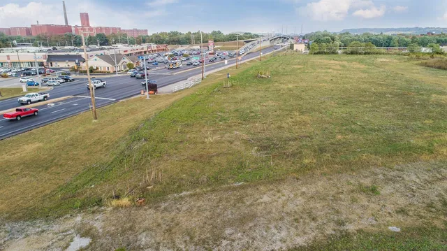 $1,500,000 | 436 West Eads Parkway, Lawrenceburg, IN 47025