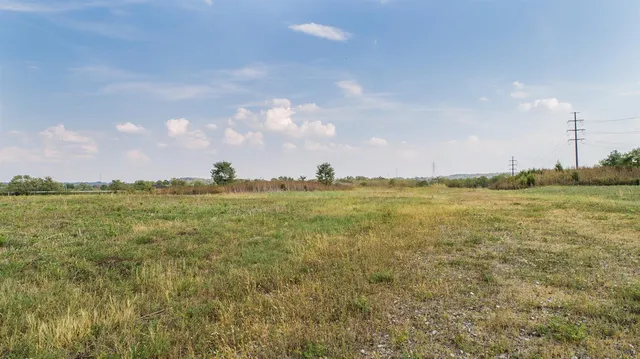 $1,500,000 | 436 West Eads Parkway, Lawrenceburg, IN 47025