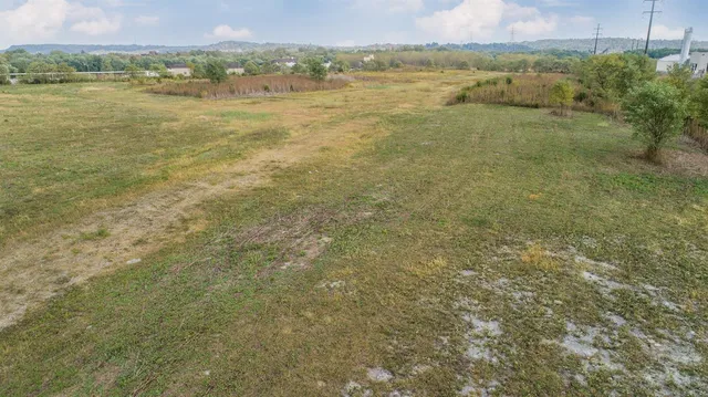 $1,500,000 | 436 West Eads Parkway, Lawrenceburg, IN 47025