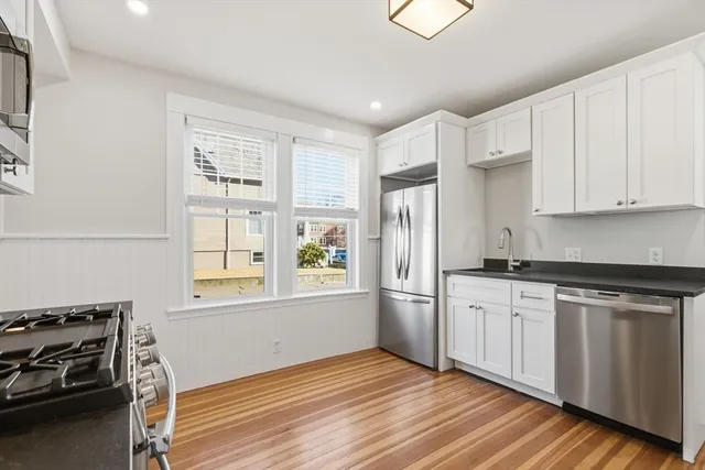 $2,850 | 113 Minot Street, Unit 2, Boston, MA 02122