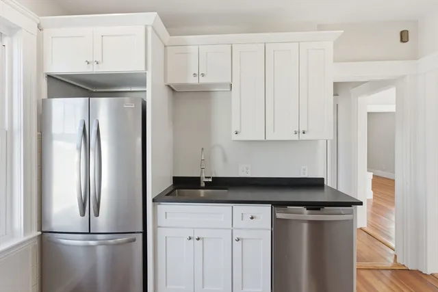 $2,850 | 113 Minot Street, Unit 2, Boston, MA 02122