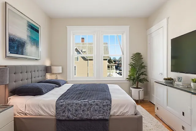 $2,850 | 113 Minot Street, Unit 2, Boston, MA 02122