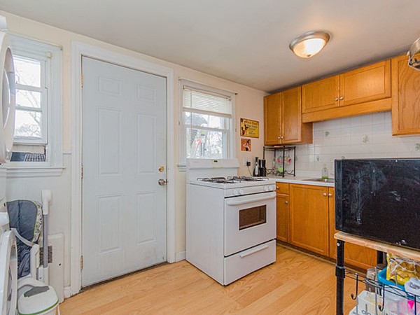 50 Fottler Road Hingham, MA 02043 - Photo 5 of 26 Gallery Image 5
