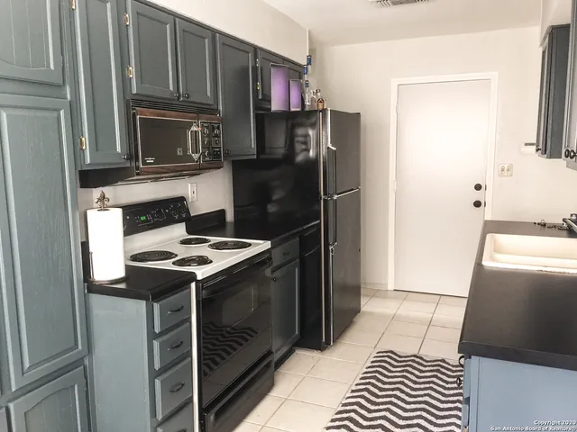 $2,000 | 2314 Cobble Way, San Antonio, TX 78231