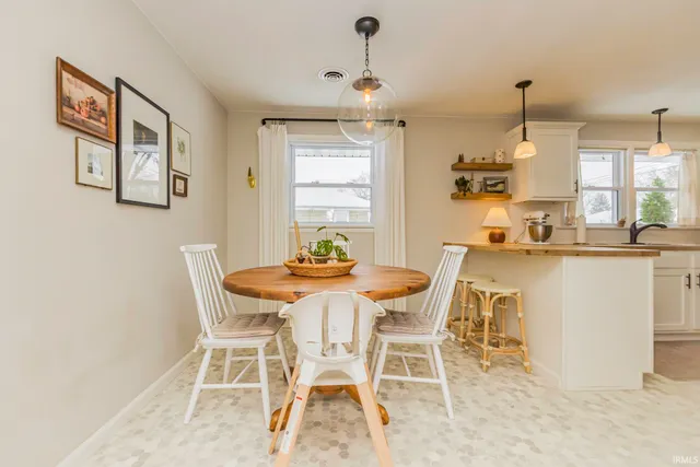 $165,000 | 1501 West Sheffield Drive, Muncie, IN 47304