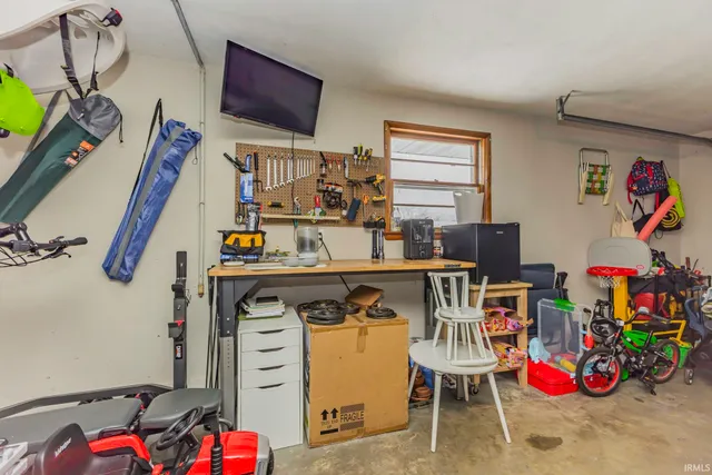 $165,000 | 1501 West Sheffield Drive, Muncie, IN 47304