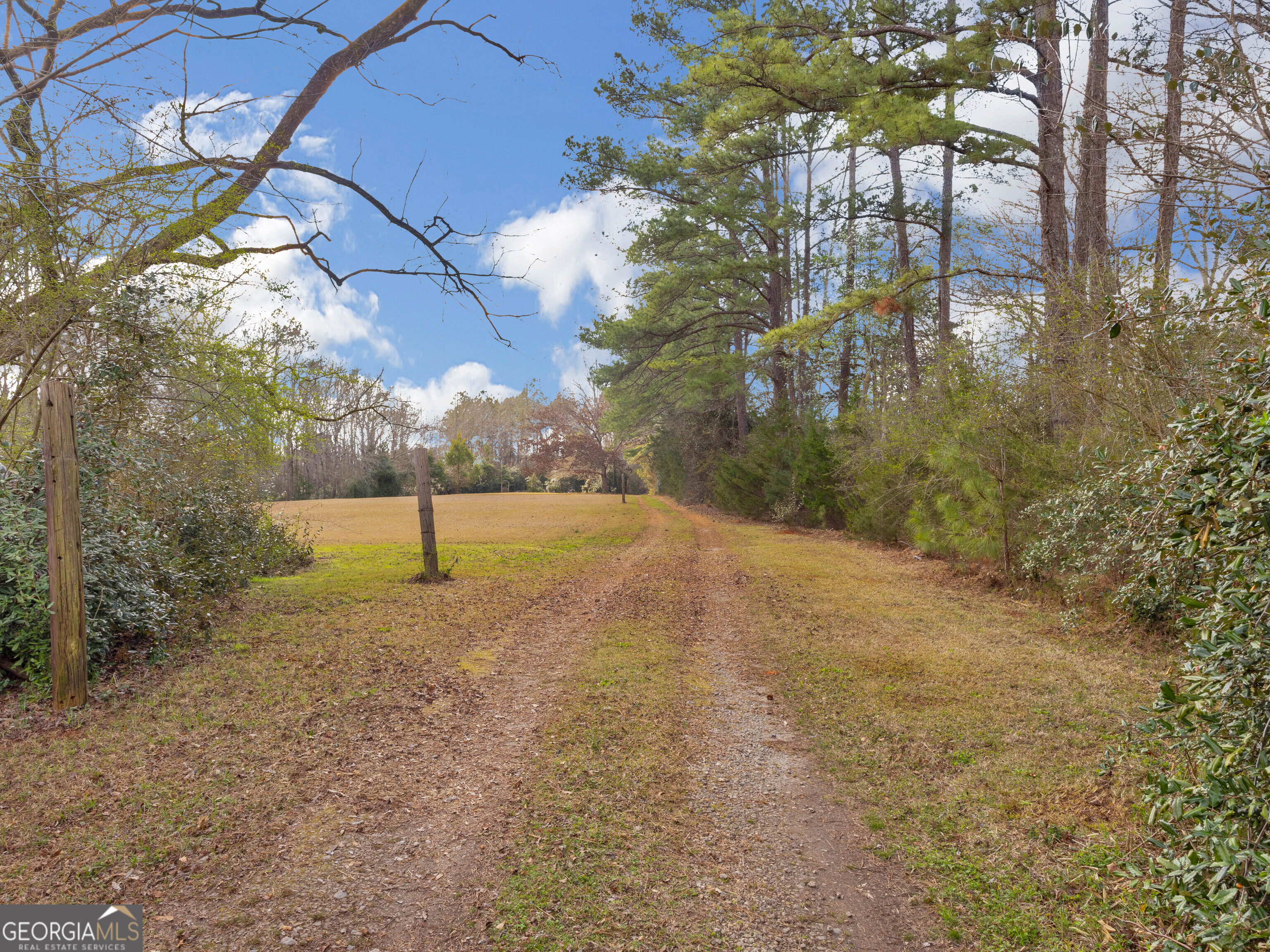 138 Lewis Street Jackson, GA 30233 - Photo 4 of 23