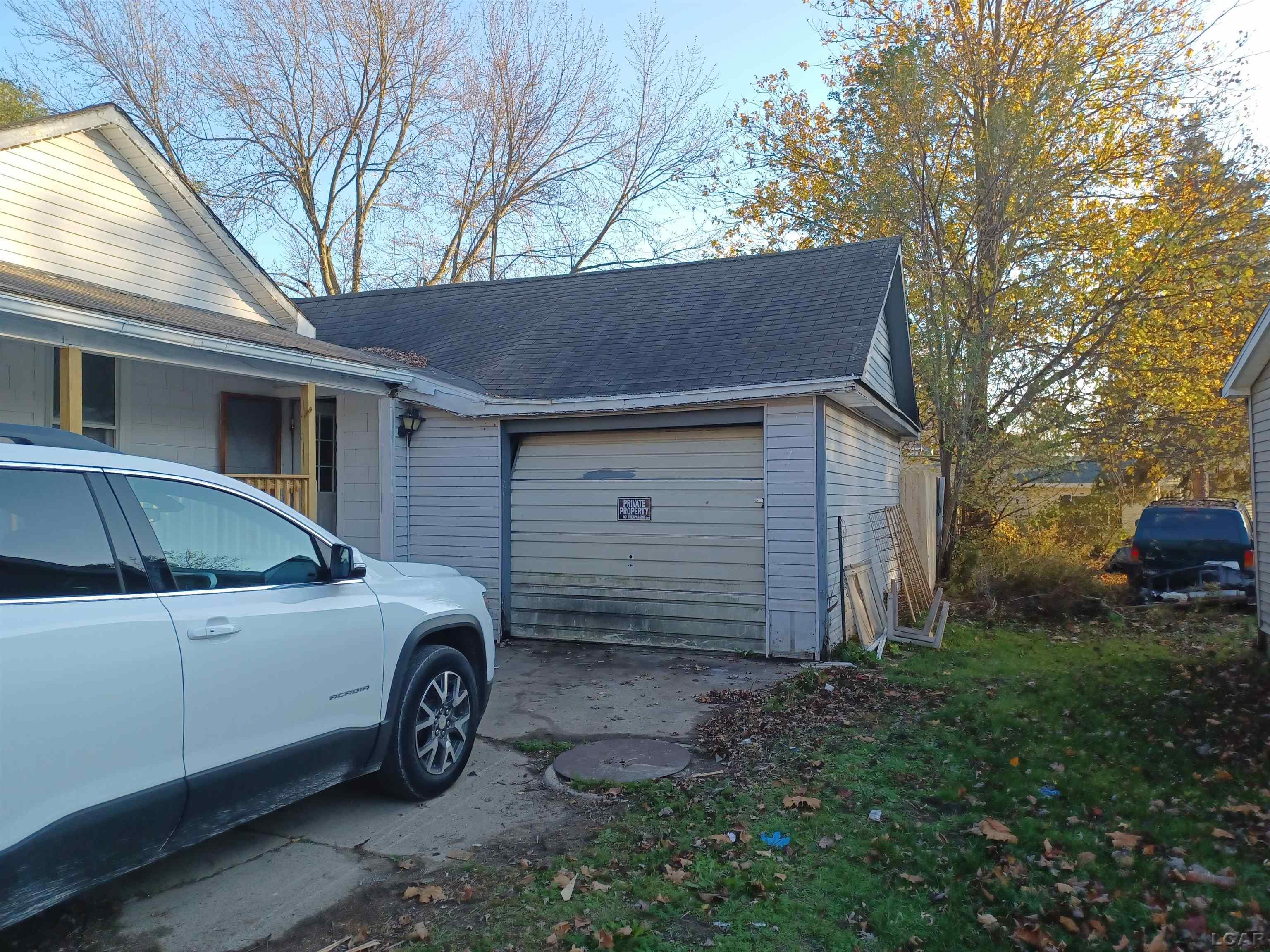 6377 Rouget Road Palmyra, MI 49268 - Photo 3 of 12