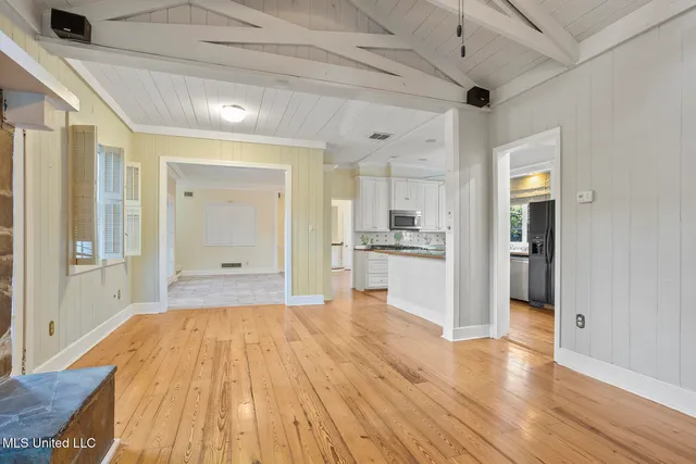 $372,000 | 1076 Avondale Street, Jackson, MS 39216