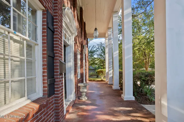 $372,000 | 1076 Avondale Street, Jackson, MS 39216