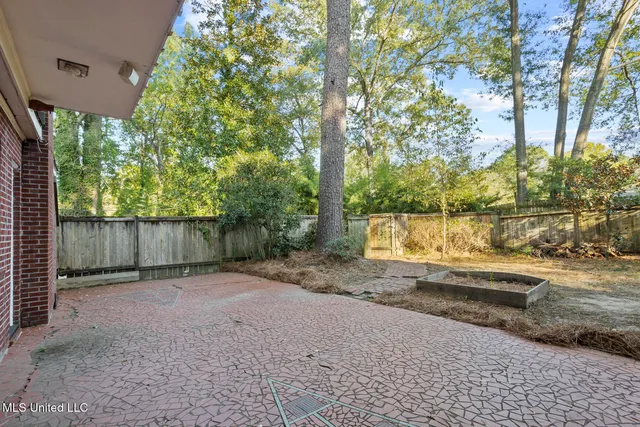 $372,000 | 1076 Avondale Street, Jackson, MS 39216