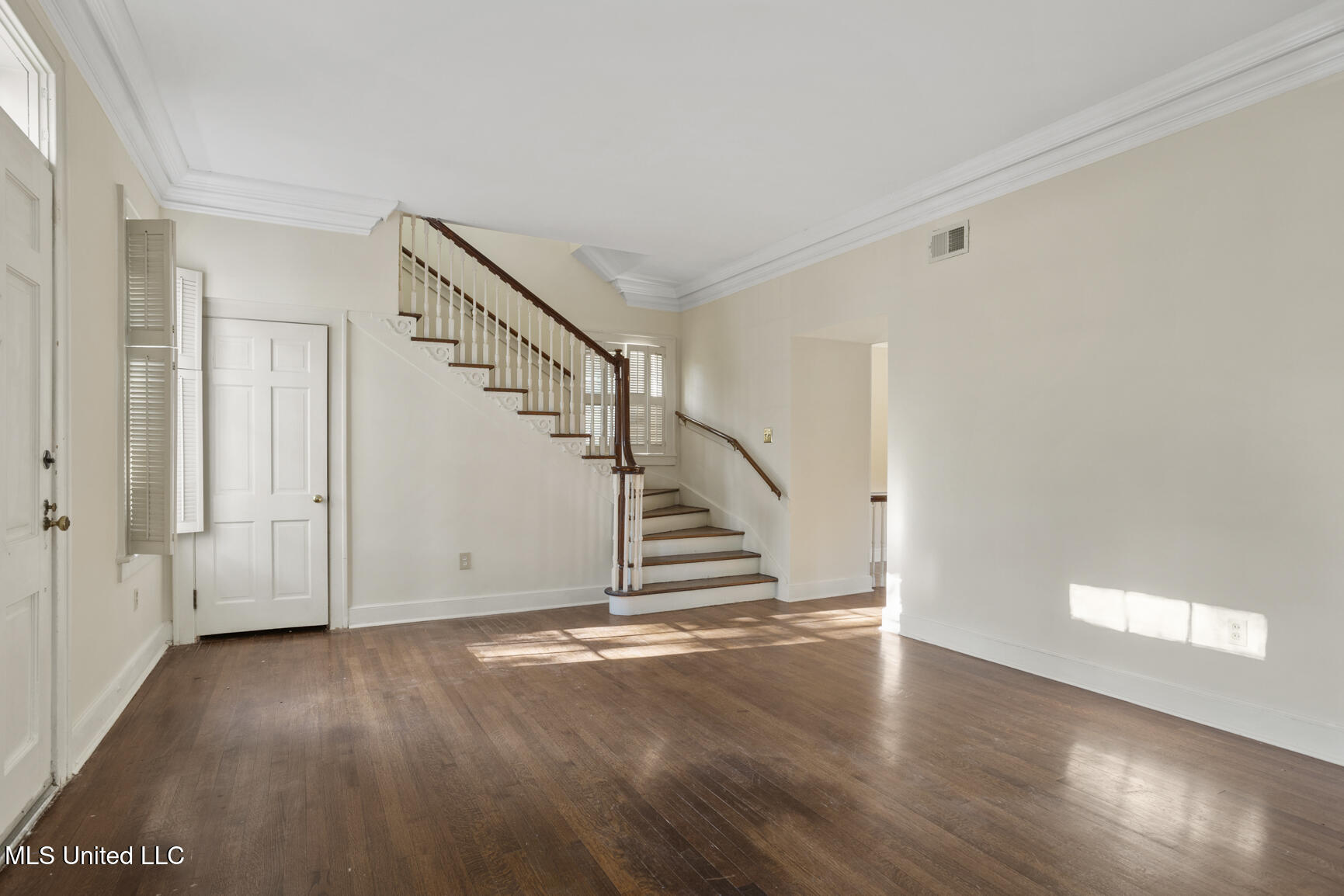 1076 Avondale Street Jackson, MS 39216 - Photo 4 of 44 1076 Avondale-3