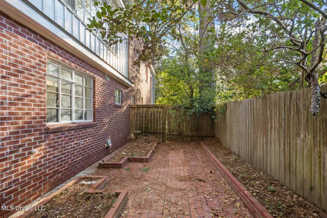 $372,000 | 1076 Avondale Street, Jackson, MS 39216