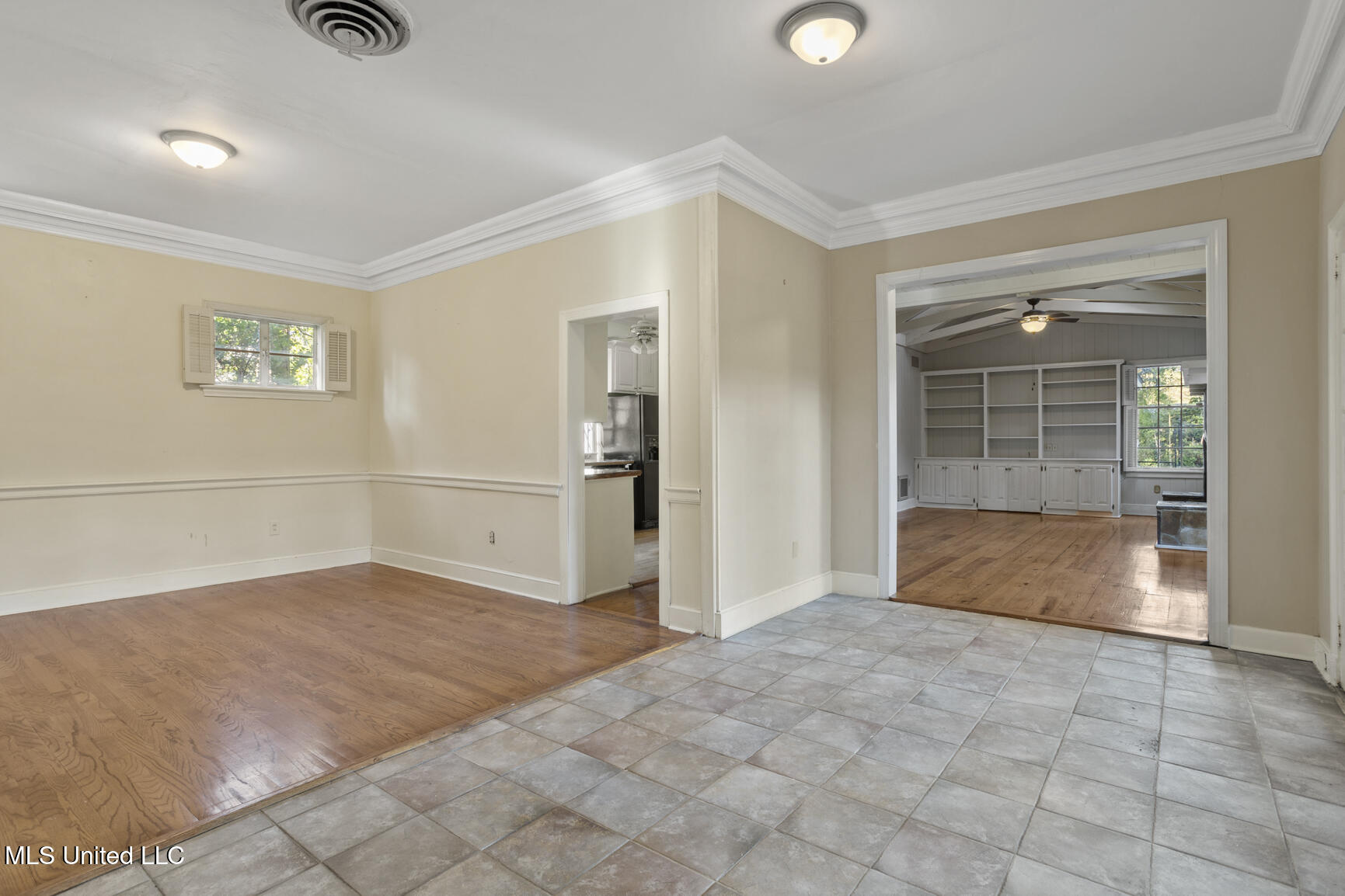 1076 Avondale Street Jackson, MS 39216 - Photo 6 of 44 1076 Avondale-5