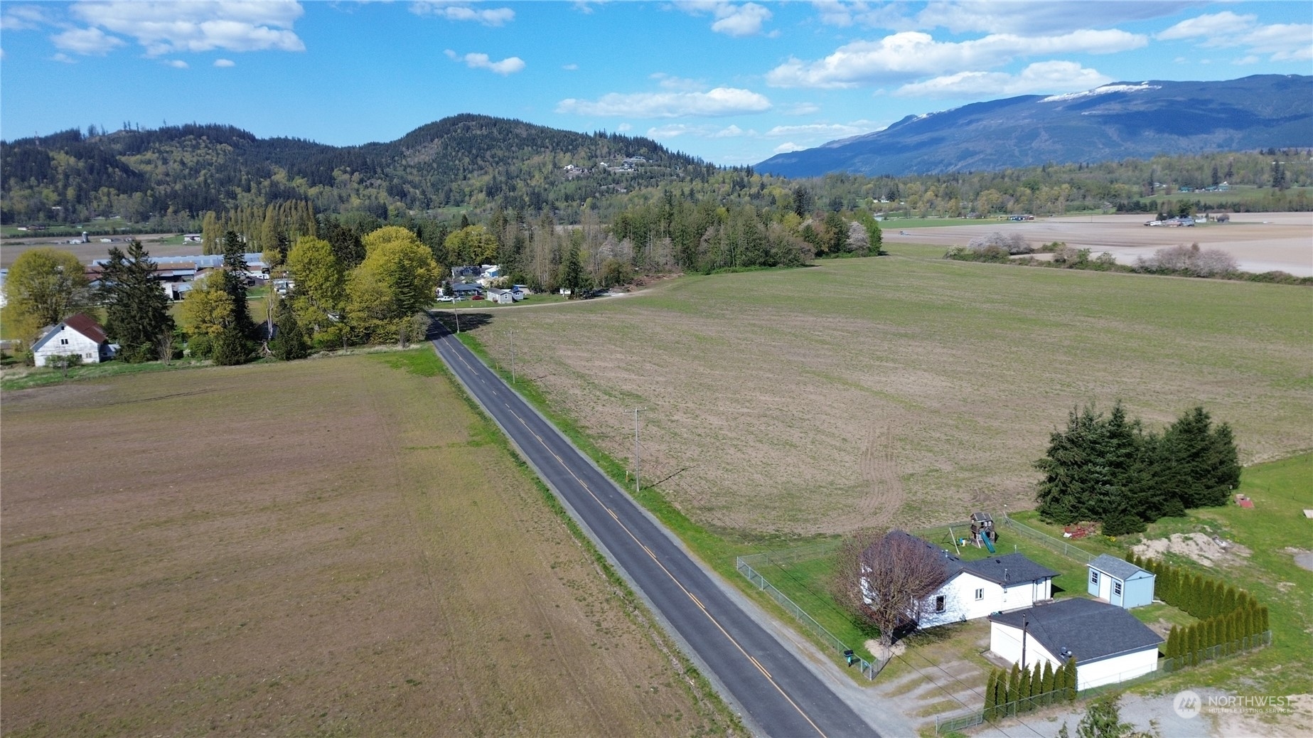 8721 District Line Road Burlington, WA 98233 - Photo 18 of 26 Gallery Image 18