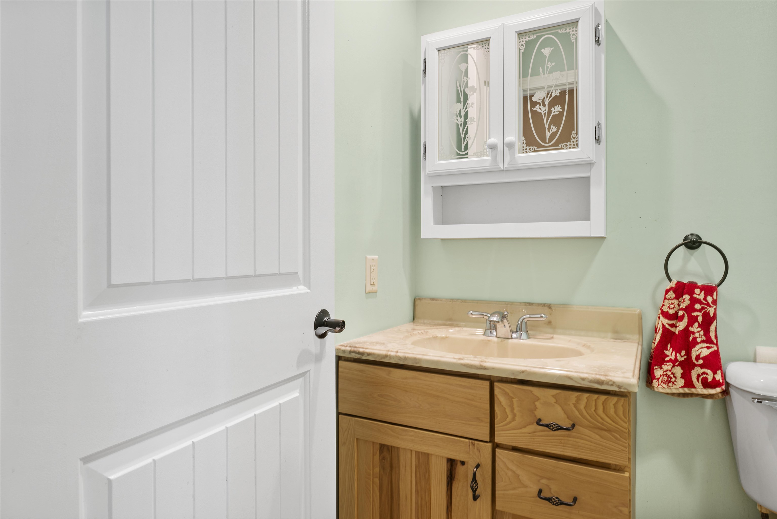 397 Wentworth Road Lunenburg, VT 05906 - Photo 17 of 59