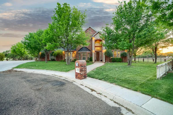 $890,000 | 49 Jynteewood Circle, Canyon, TX 79015