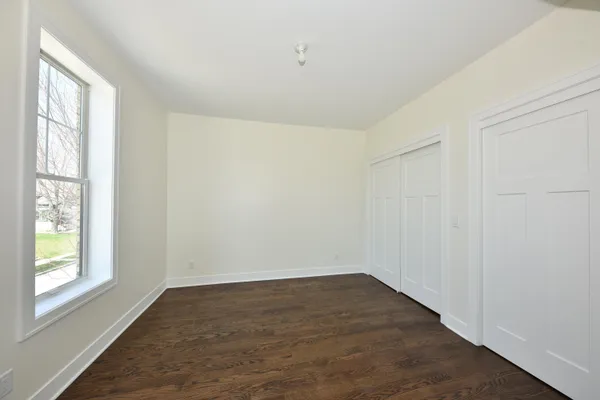 $2,750 | 104 East Prospect Street, Unit WEST FRONT, Port Washington, WI 53074