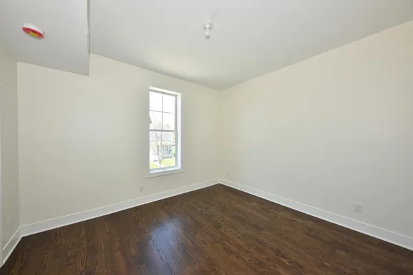 $2,750 | 104 East Prospect Street, Unit WEST FRONT, Port Washington, WI 53074