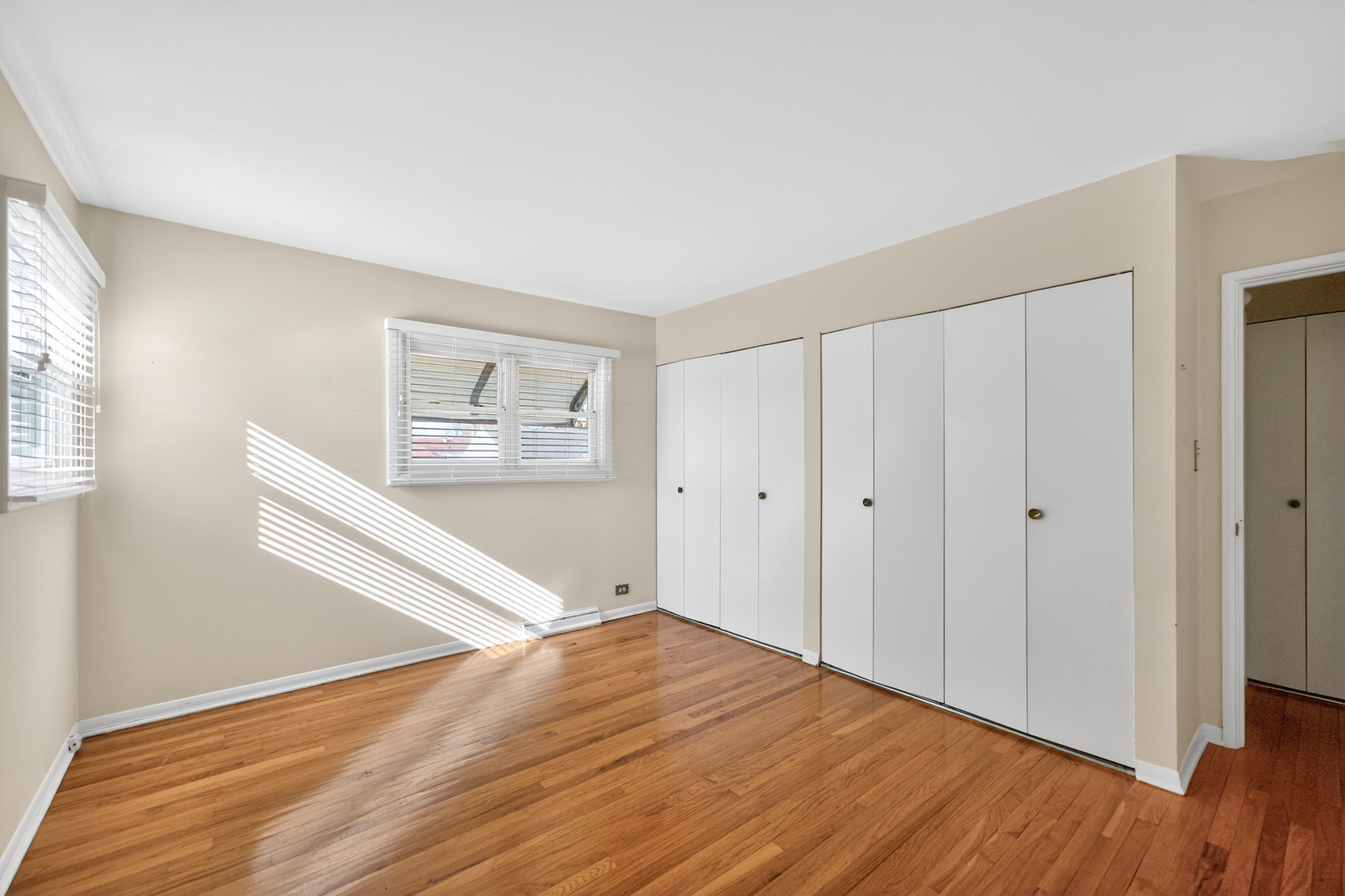 423 South Yale Avenue Addison, IL 60101 - Photo 11 of 32