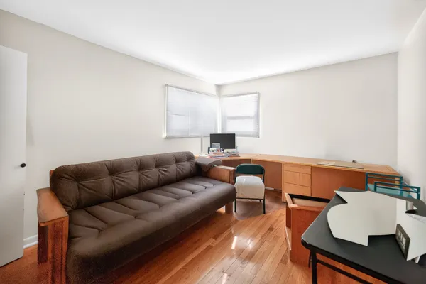 $419,900 | 423 South Yale Avenue, Addison, IL 60101