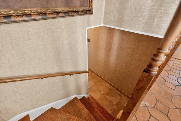 $419,900 | 423 South Yale Avenue, Addison, IL 60101