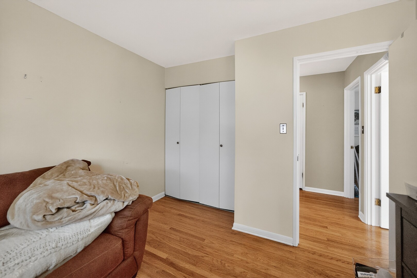 423 South Yale Avenue Addison, IL 60101 - Photo 9 of 32