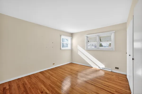 $419,900 | 423 South Yale Avenue, Addison, IL 60101