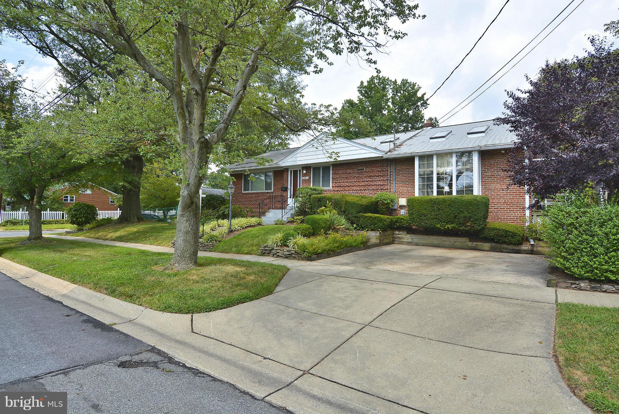 10703 Edgewood Avenue Silver Spring, MD 20901 - Photo 2 of 26 Exterior (Front)
