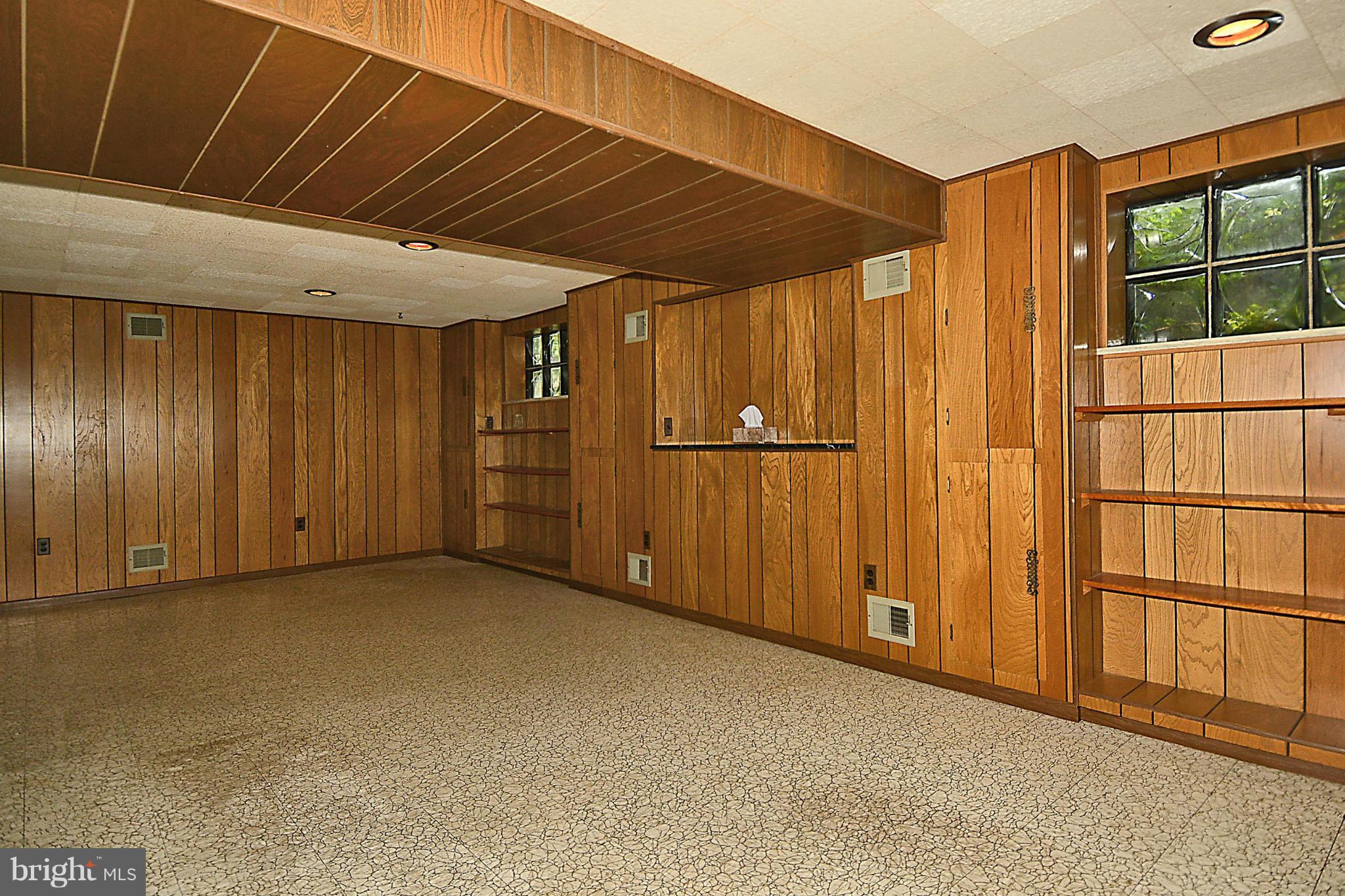 10703 Edgewood Avenue Silver Spring, MD 20901 - Photo 19 of 26 Family Room