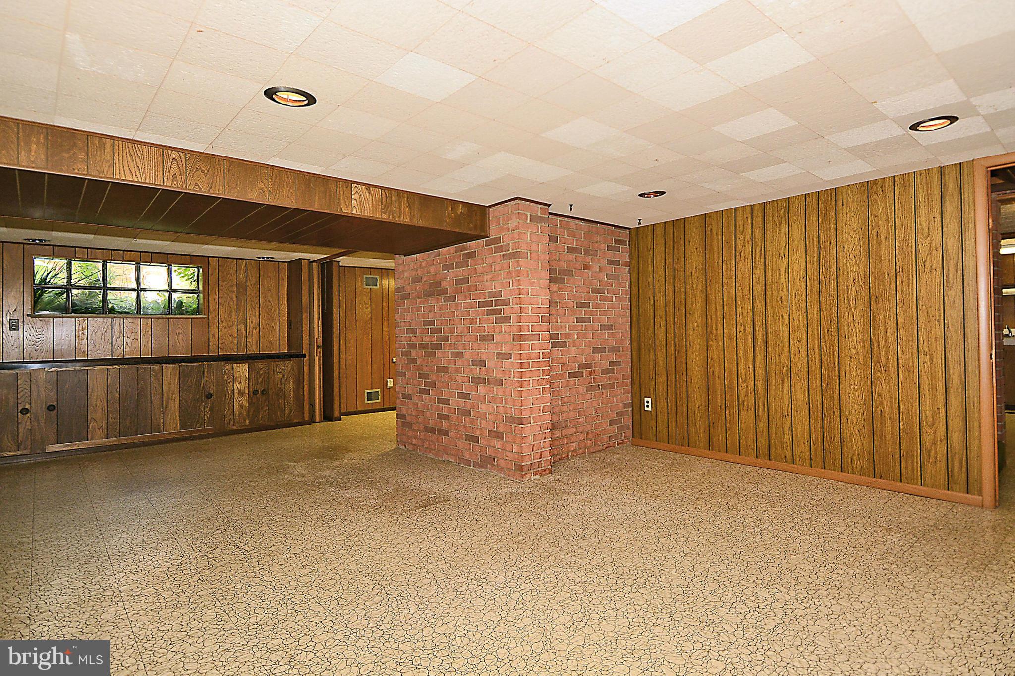 10703 Edgewood Avenue Silver Spring, MD 20901 - Photo 20 of 26 Family Room