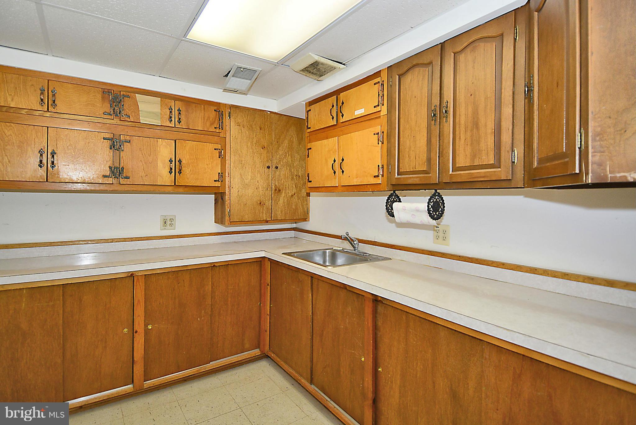 10703 Edgewood Avenue Silver Spring, MD 20901 - Photo 25 of 26 Kitchen