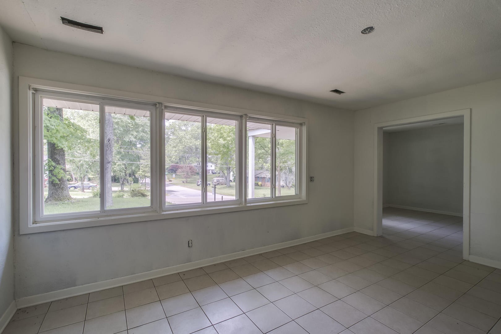 1308 Morrell Road Knoxville, TN 37919 - Photo 6 of 24 Gallery Image 6