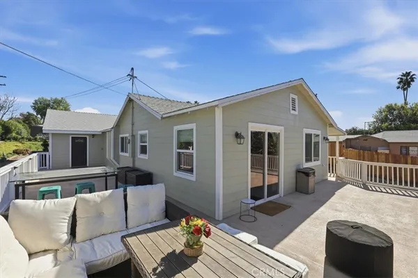 $860,000 | 2317 Grace Street, Riverside, CA 92504
