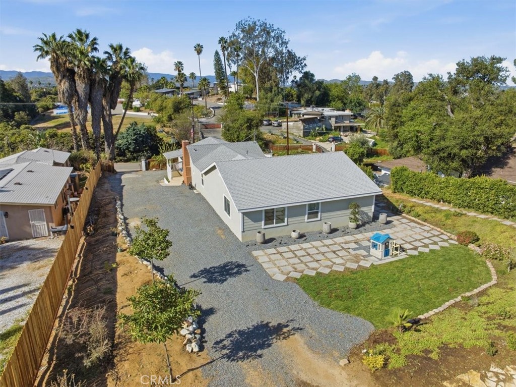 2317 Grace Street Riverside, CA 92504 - Photo 9 of 51