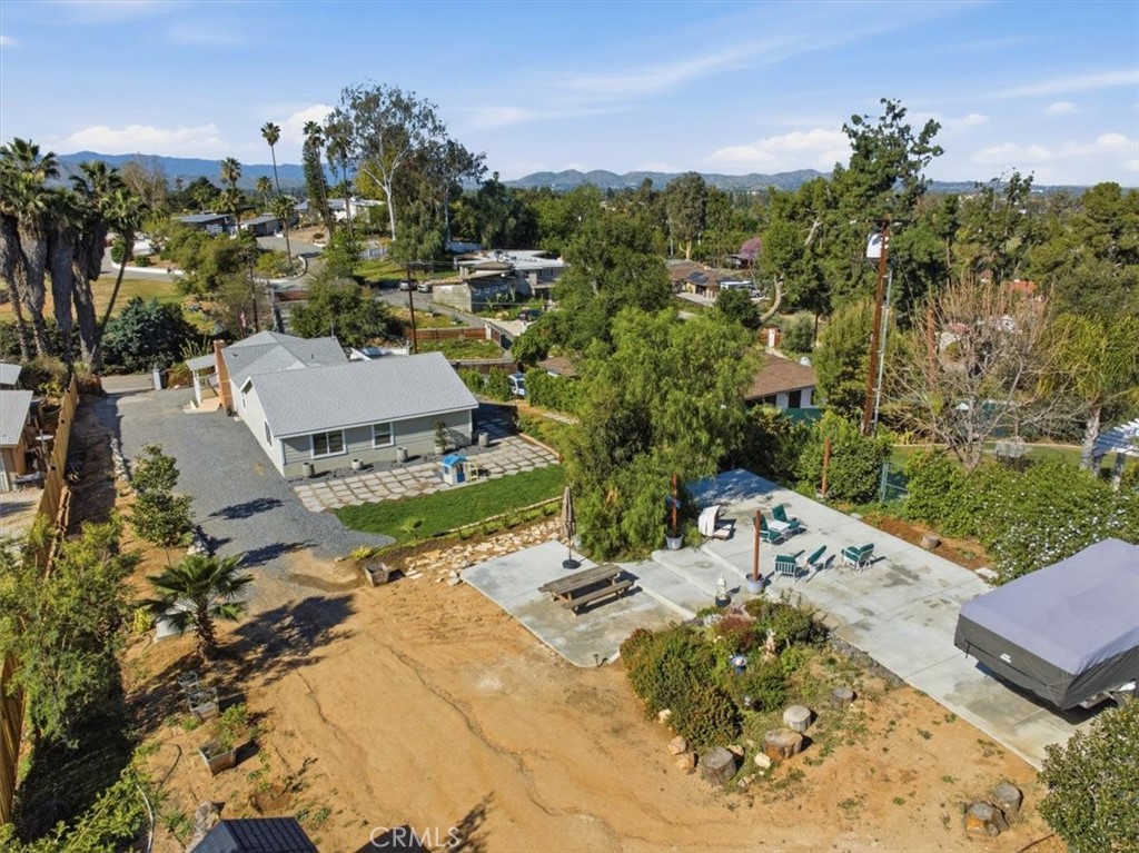 2317 Grace Street Riverside, CA 92504 - Photo 10 of 51