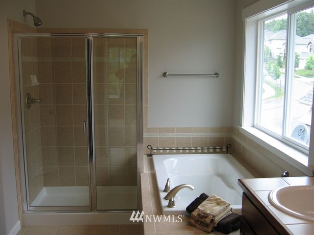 1811 235th Place Southwest Bothell, WA 98021 - Photo 8 of 14