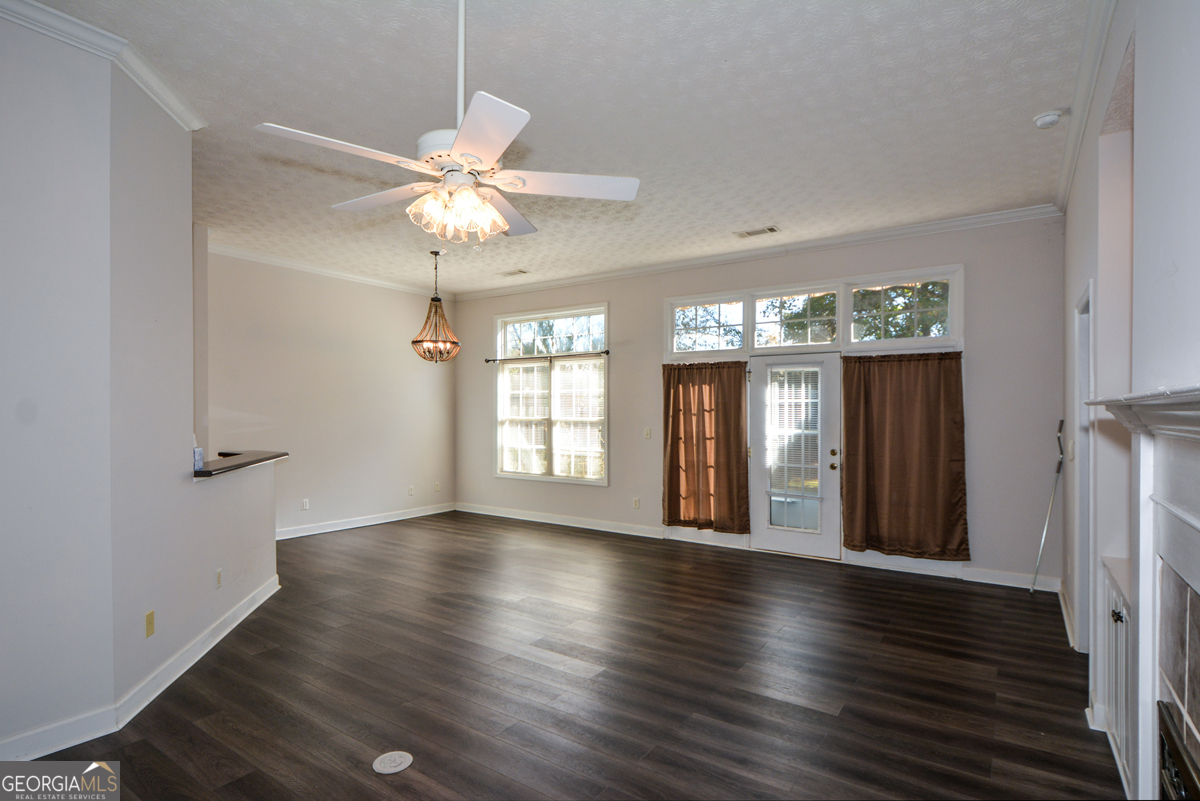 131 Greison Trail Newnan, GA 30263 - Photo 11 of 44