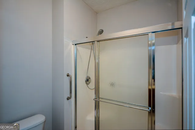 a bathroom with a tub