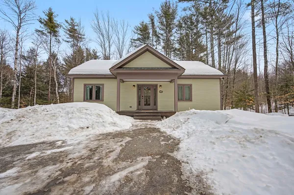 $695,000 | 297 Nutting Road, Sunapee, NH 03782