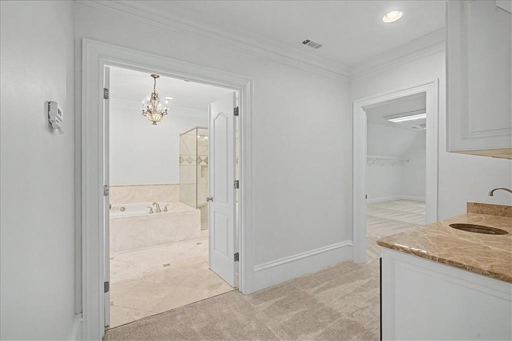 3880 Stratford Walk Circle Atlanta, GA 30342 - Photo 23 of 48