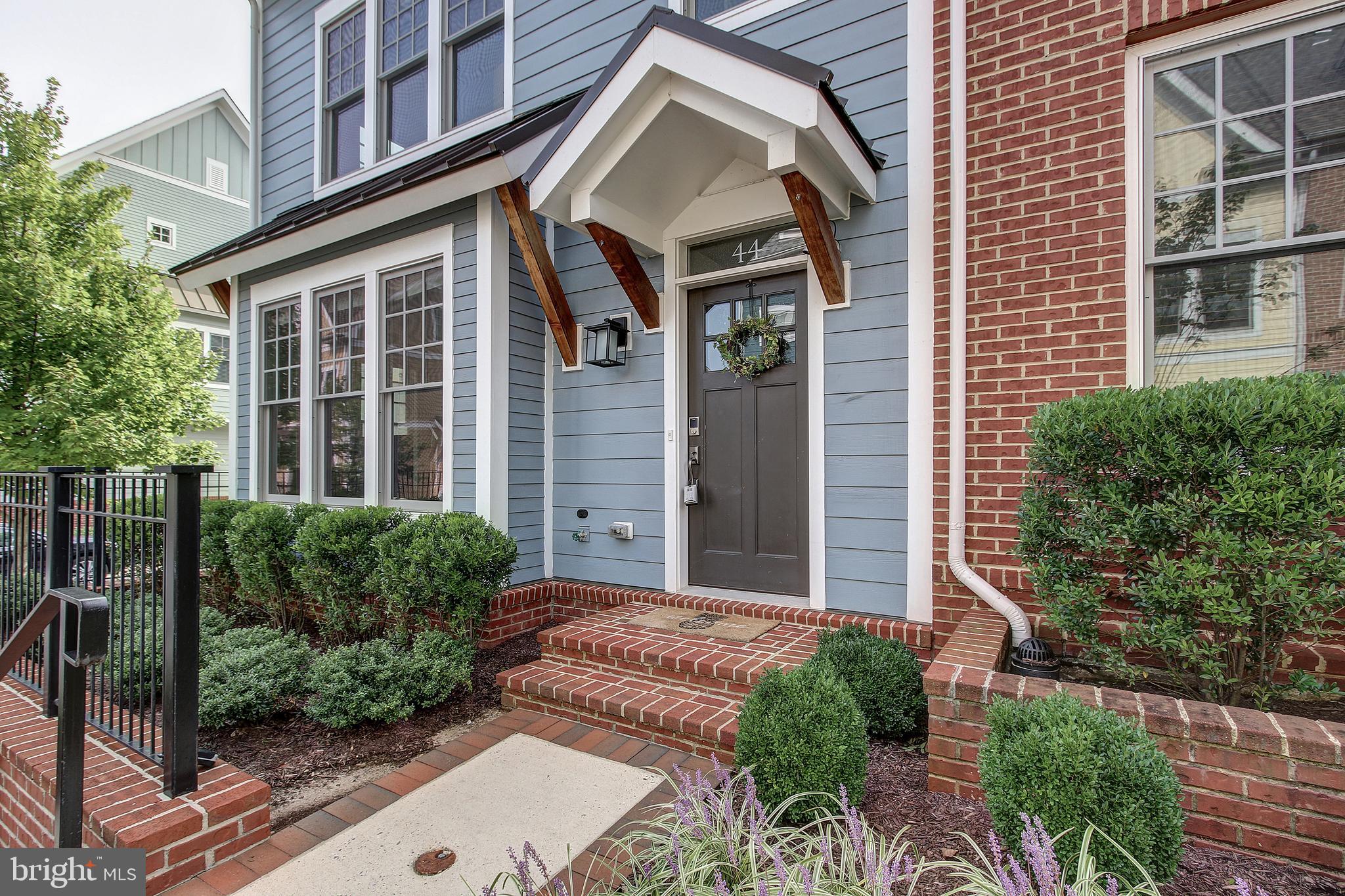 44 Ellsworth Heights Street Silver Spring, MD 20910 - Photo 3 of 42 Welcome home!