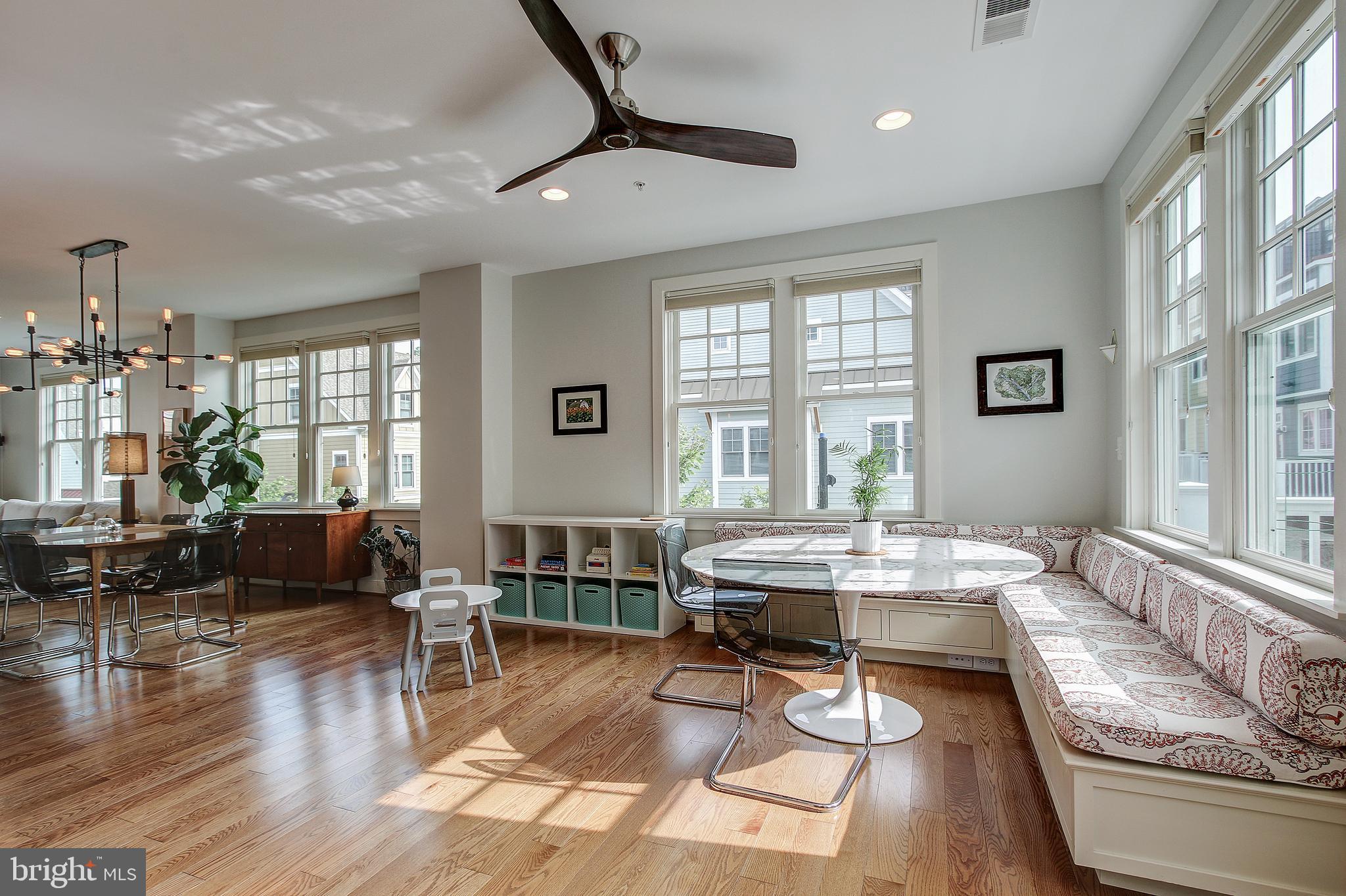 44 Ellsworth Heights Street Silver Spring, MD 20910 - Photo 21 of 42 Breakfast nook with built-in seating.