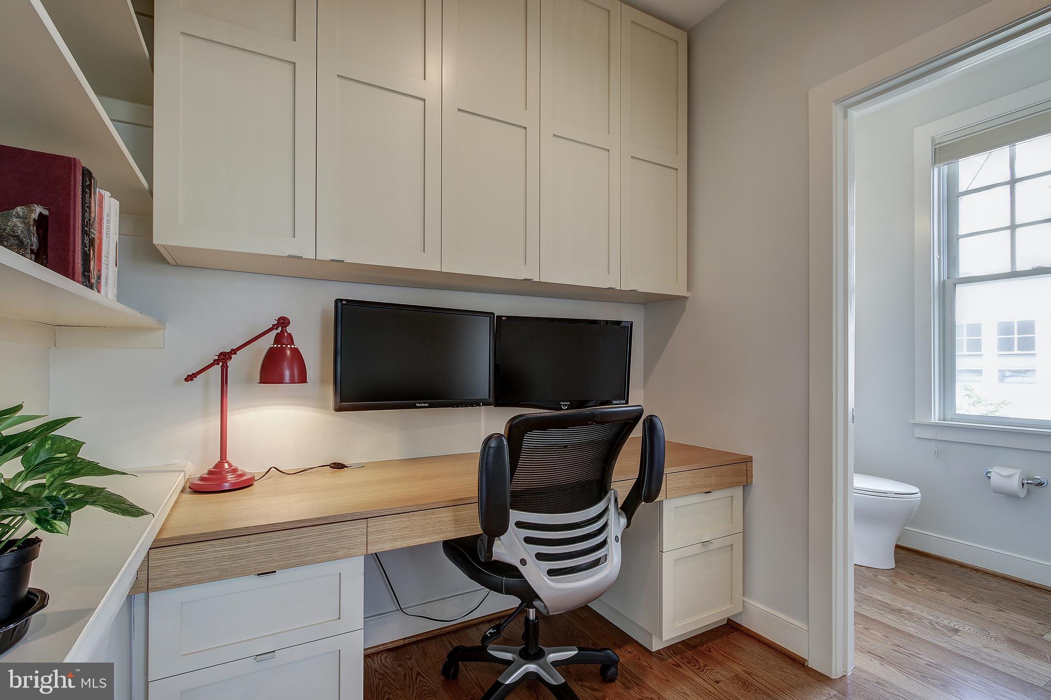 44 Ellsworth Heights Street Silver Spring, MD 20910 - Photo 26 of 42 Office off living room