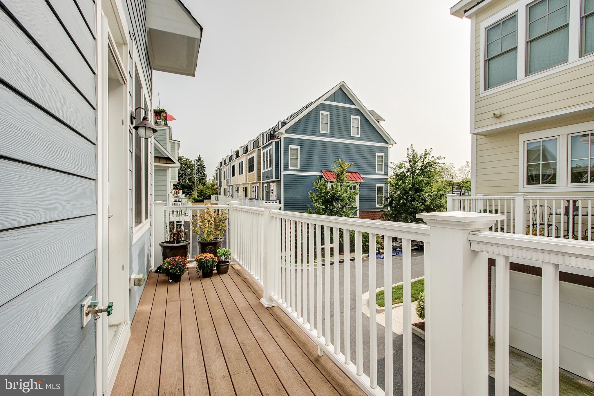 44 Ellsworth Heights Street Silver Spring, MD 20910 - Photo 28 of 42 2nd deck off kitchen w/ natural gas grill hook up