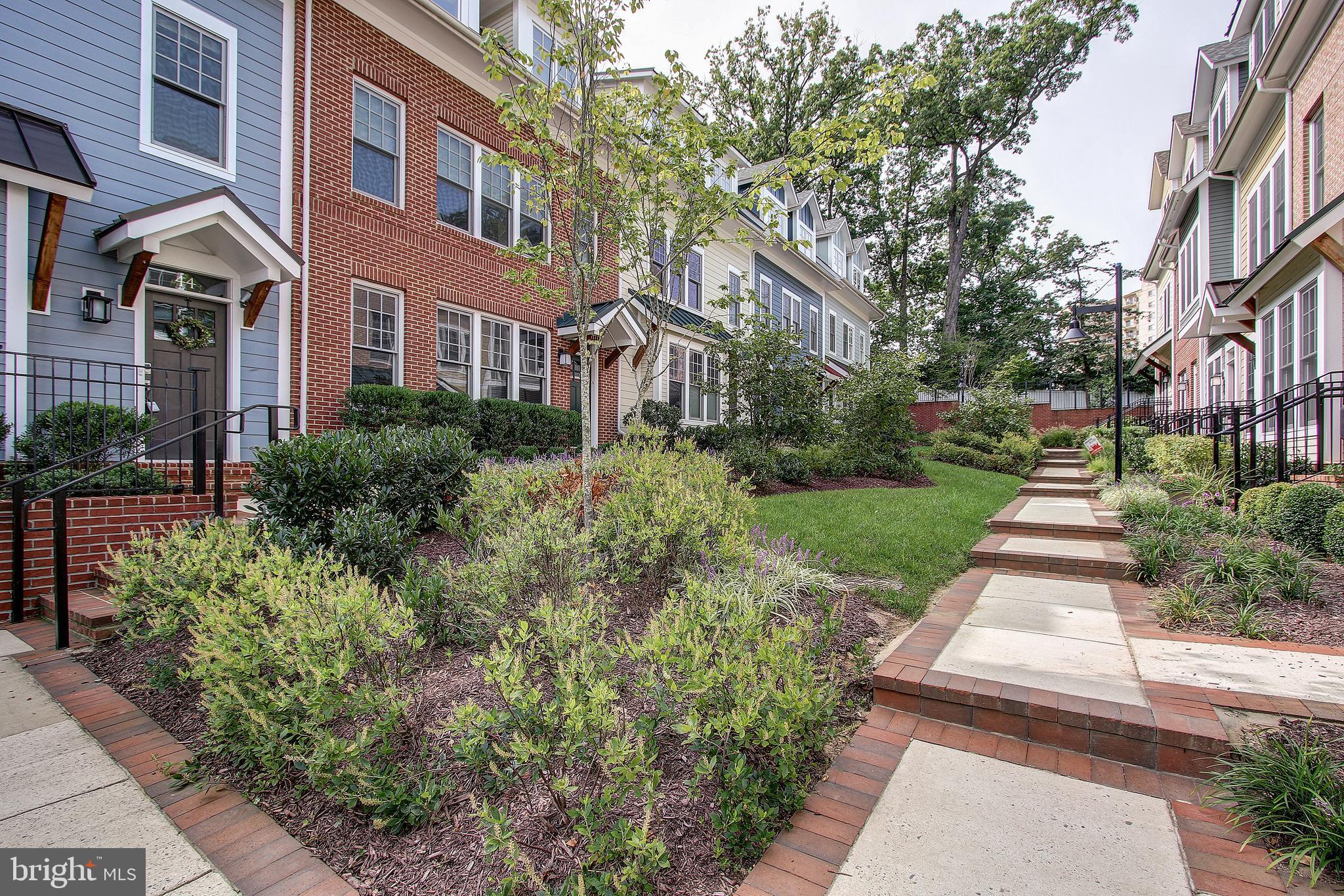 44 Ellsworth Heights Street Silver Spring, MD 20910 - Photo 4 of 42 Beautifully landscaped community!