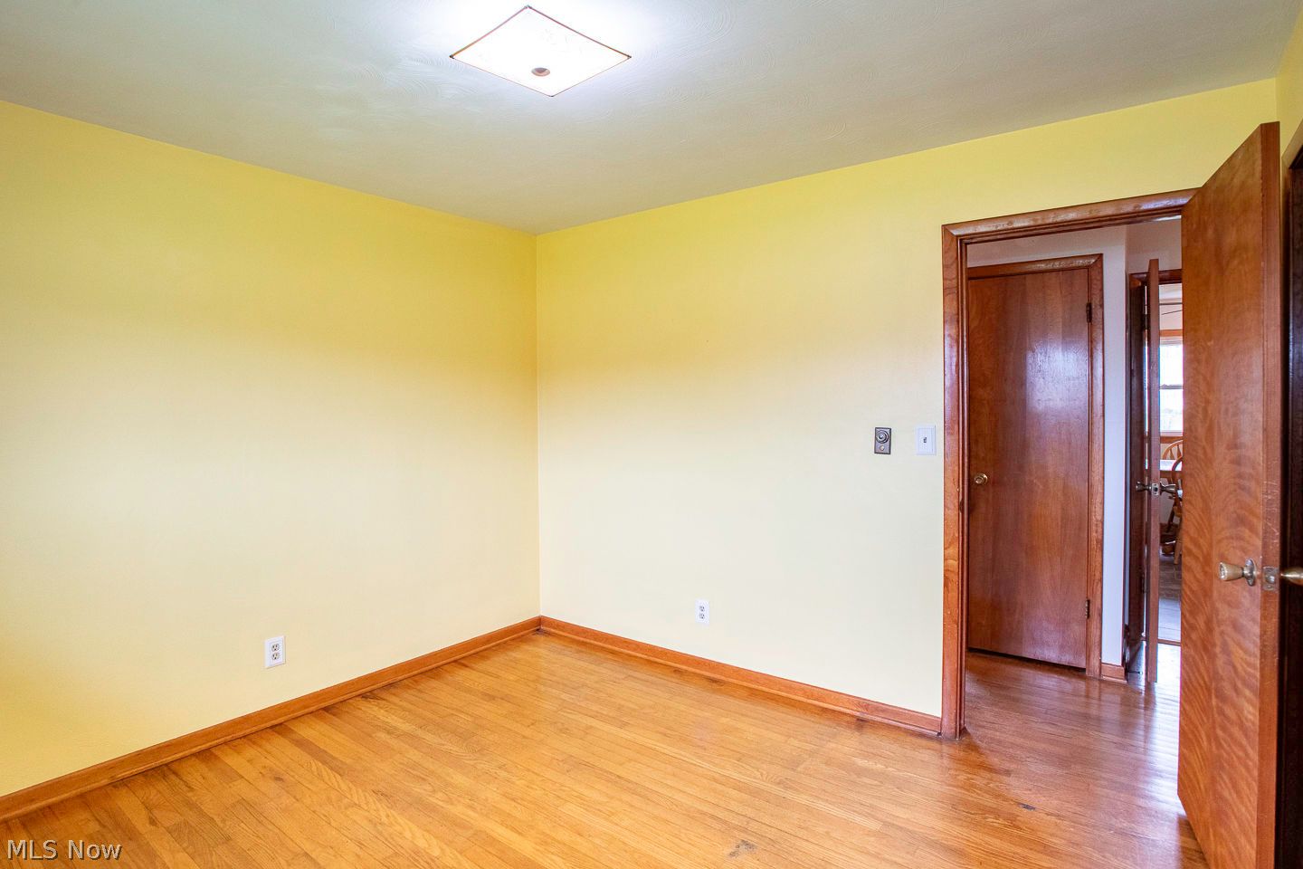 39112 Parsons Road Grafton, OH 44044 - Photo 16 of 32